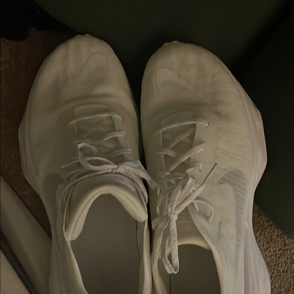 Nike White Running Shoes - Picture 5 of 5